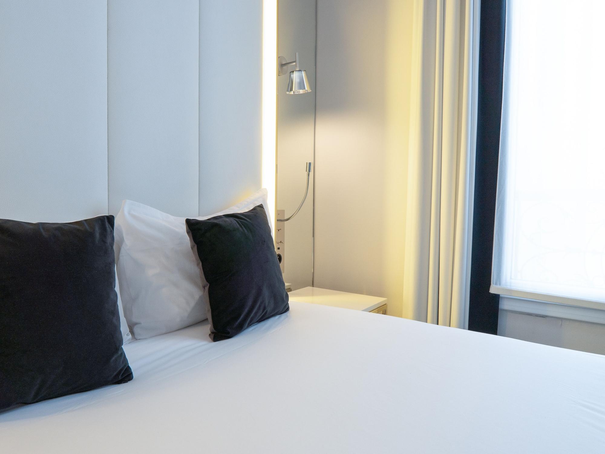 Nouvel Hotel Eiffel Paris Luaran gambar