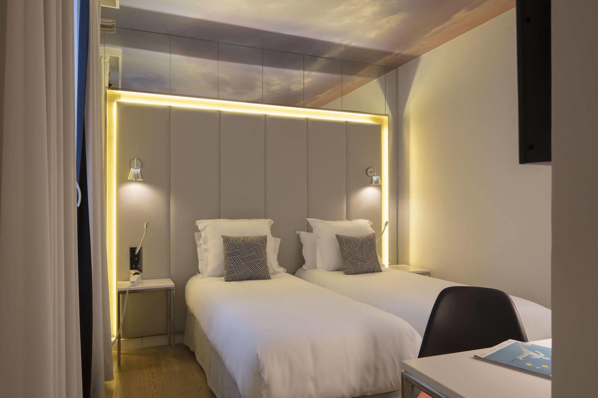 Nouvel Hotel Eiffel Paris Luaran gambar